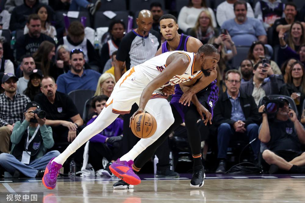 居联赛前列 居联赛前列